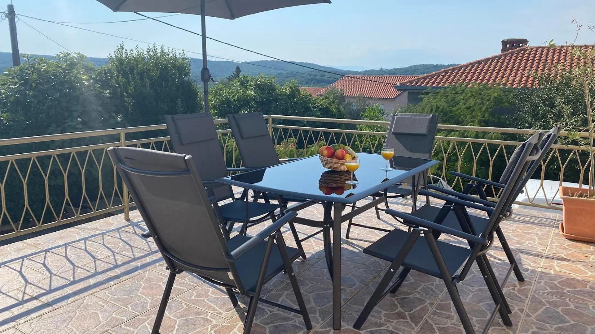 Dobrinj Sun Apartment 0*,